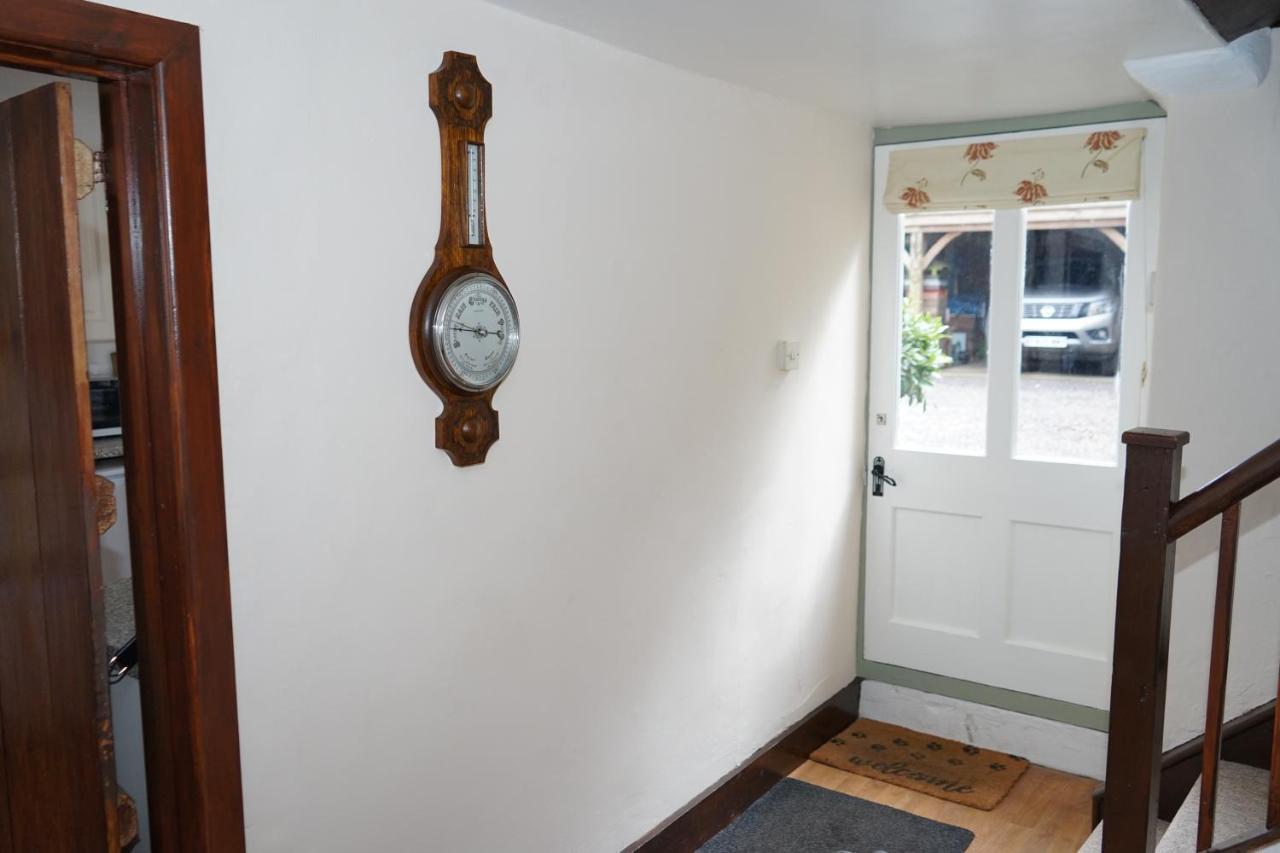 Character 2 Double Bedroom Cottage In Shaftesbury Exterior foto